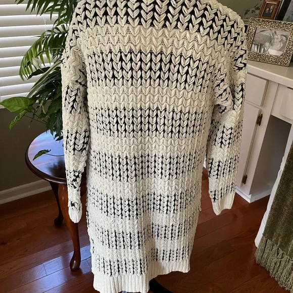 NWT Sienna Sky Black and Cream long cotton Knit Cardigan. Extremely soft. - Picture 3 of 4